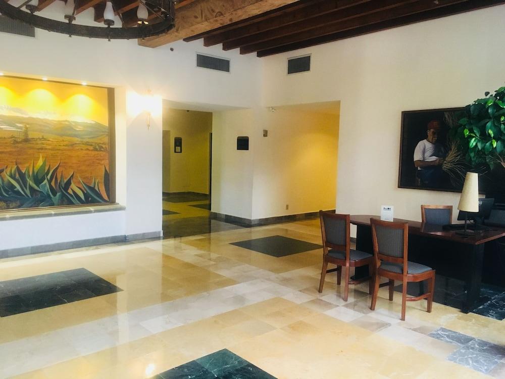 Fiesta Inn Toluca Tollocan Kültér fotó