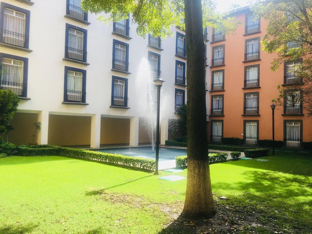 Fiesta Inn Toluca Tollocan Kültér fotó