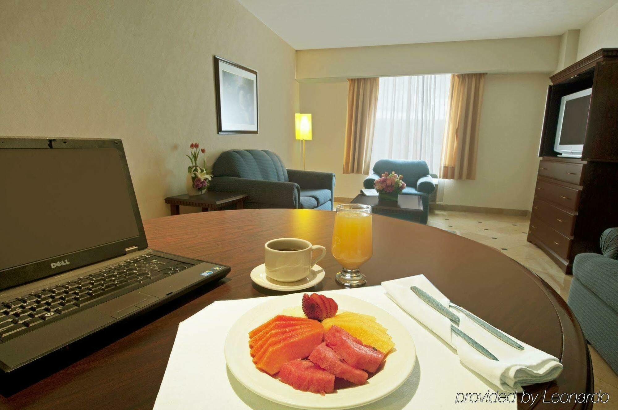 Fiesta Inn Toluca Tollocan Szoba fotó
